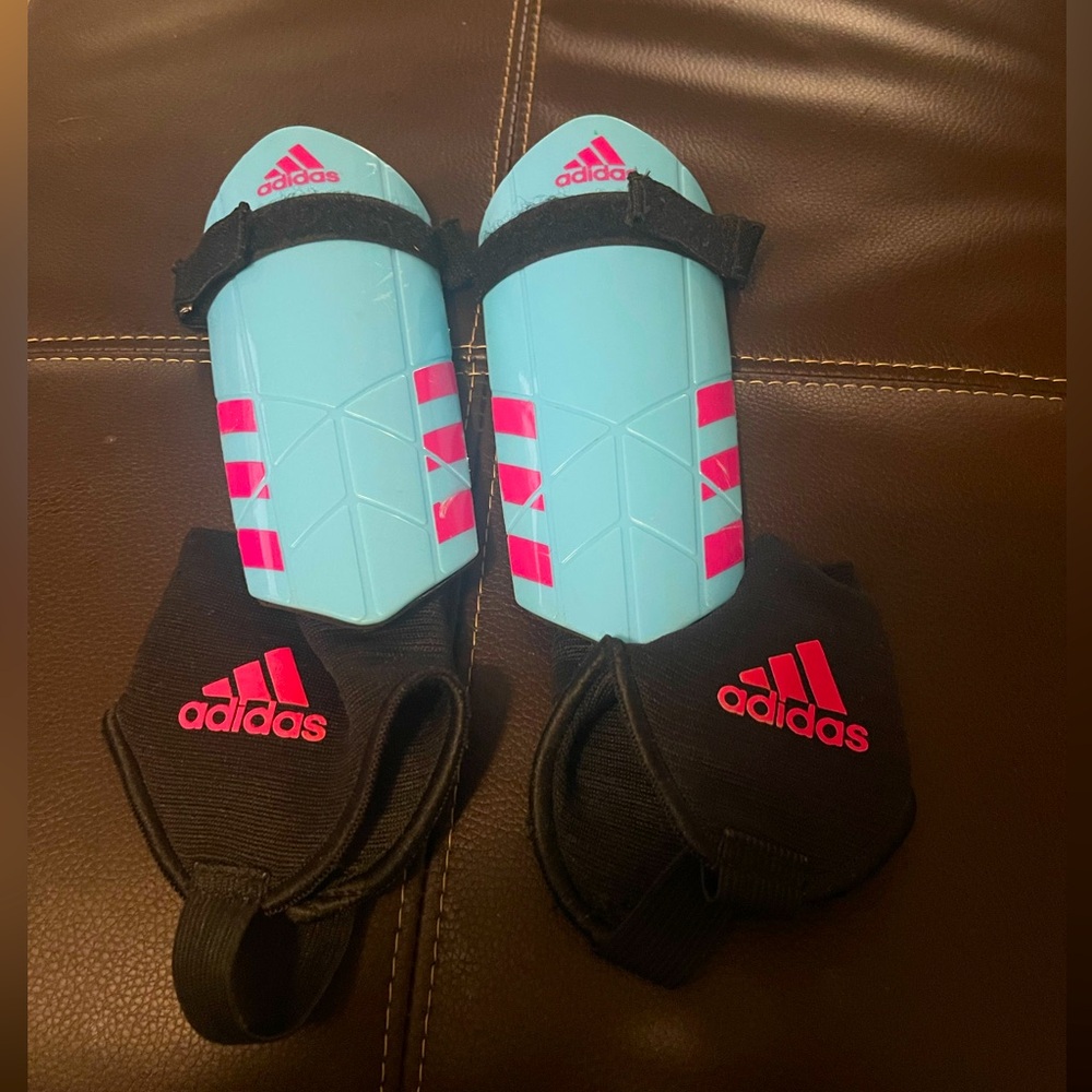 Adidas soccer shin guards blue and pink girls medium boy kids youth child